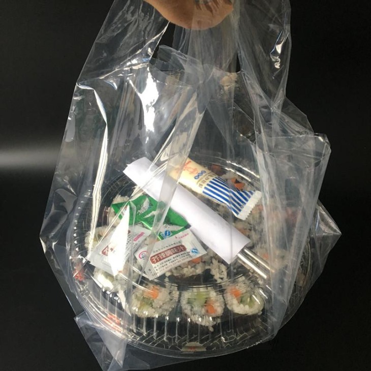 再生塑料袋或许含致癌物 专家提示勿用其装熟食